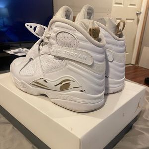 Never wear them so I am looking to sell. 9/10 condition very minor scuff on the